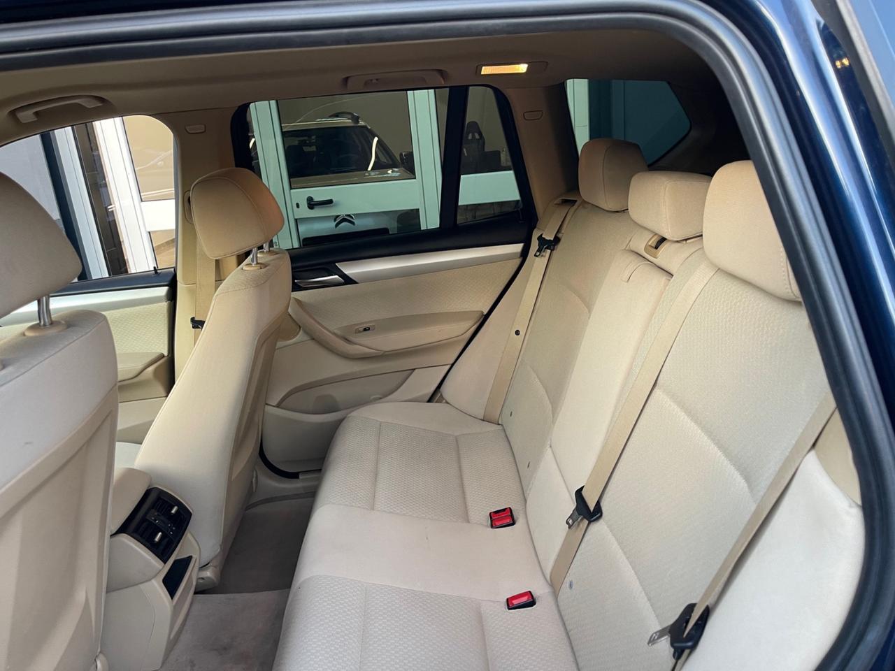 Bmw X3 20d xDrive 184cv interni Beige