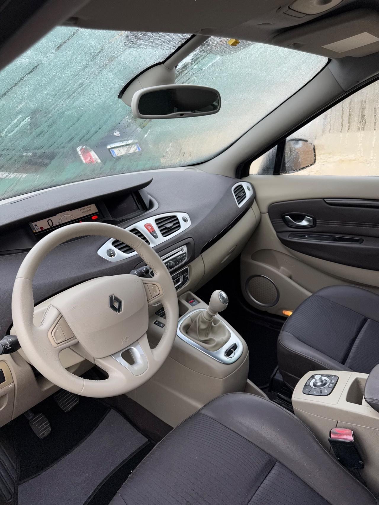 Renault Scenic 1.5 dCi 110CV promo weekend