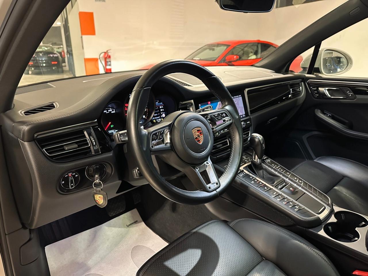 Porsche Macan 2.0 TETTO - PASM RETROCAMERA TAGLIANDI UFF.