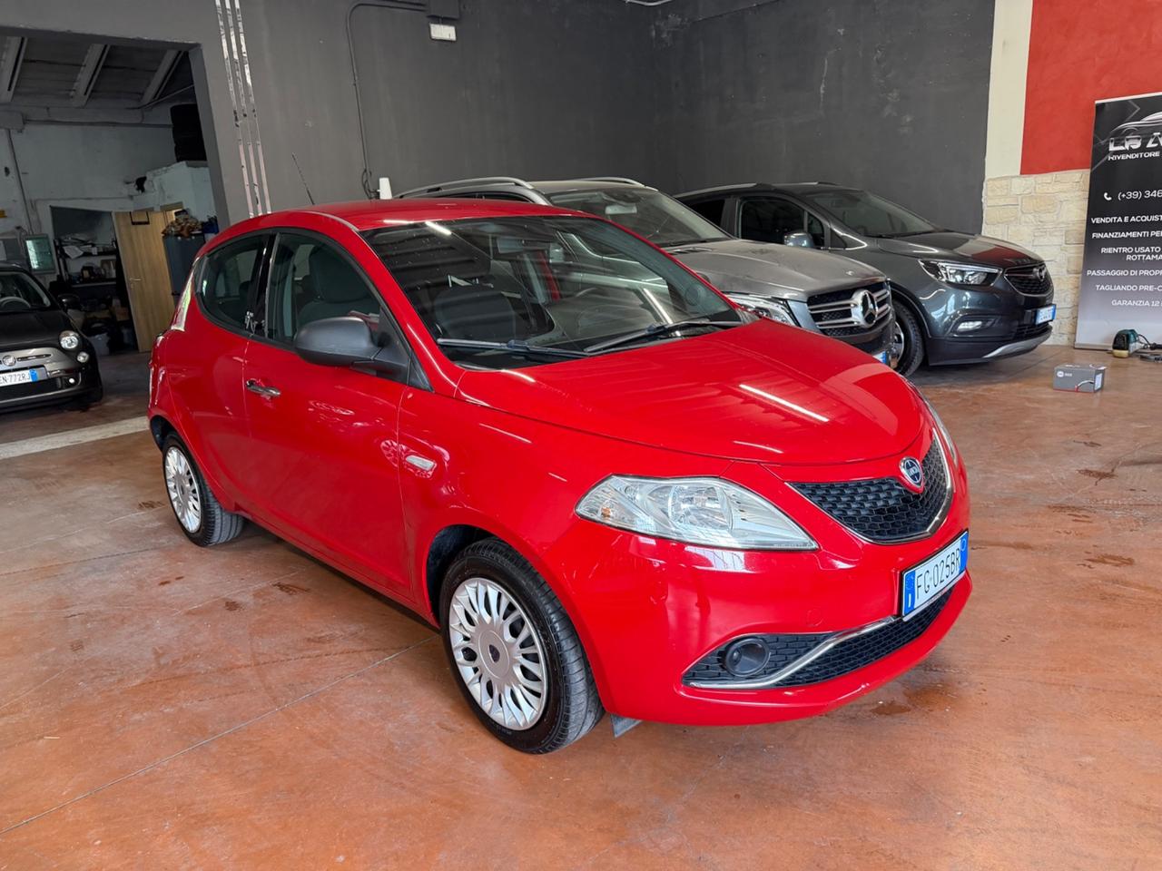 Lancia Ypsilon 0.9 TwinAir 85 CV 5 porte S&S DFN Gold