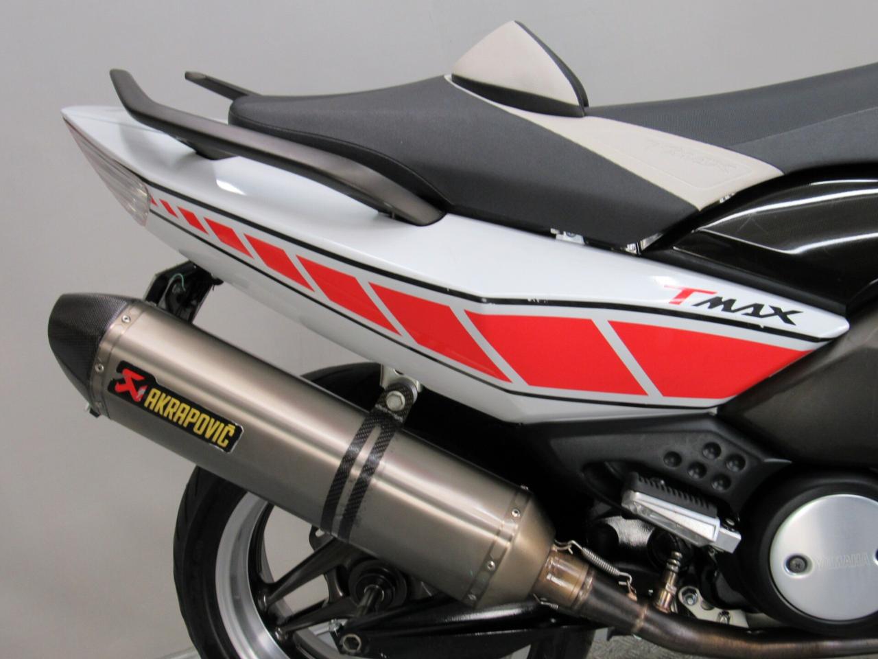 Yamaha T Max WHITEMAX ANNIVERSARY AKRAPOVIC