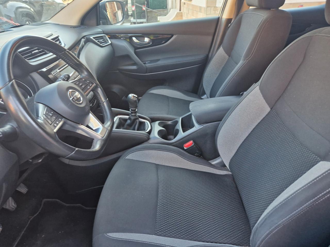Nissan Qashqai 1.2 115CV "67.500 km" Bluetooth, Sensori, Cruise