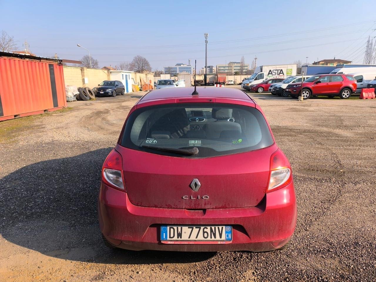 Renault Clio 1.2 16V 5 porte Dynamique