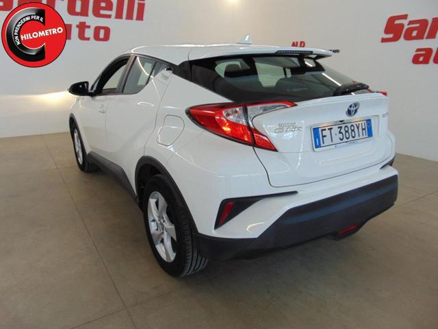 TOYOTA C-HR 1.8 Hybrid E-CVT Business