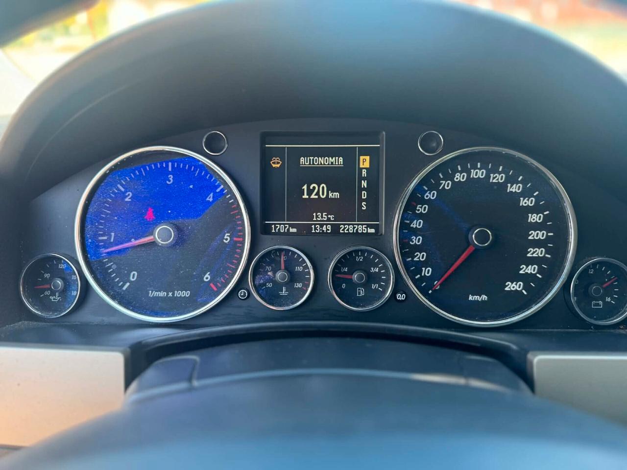 Volkswagen Touareg Anno 2006 3.0 DIESEL V6 INTERNI PELLE