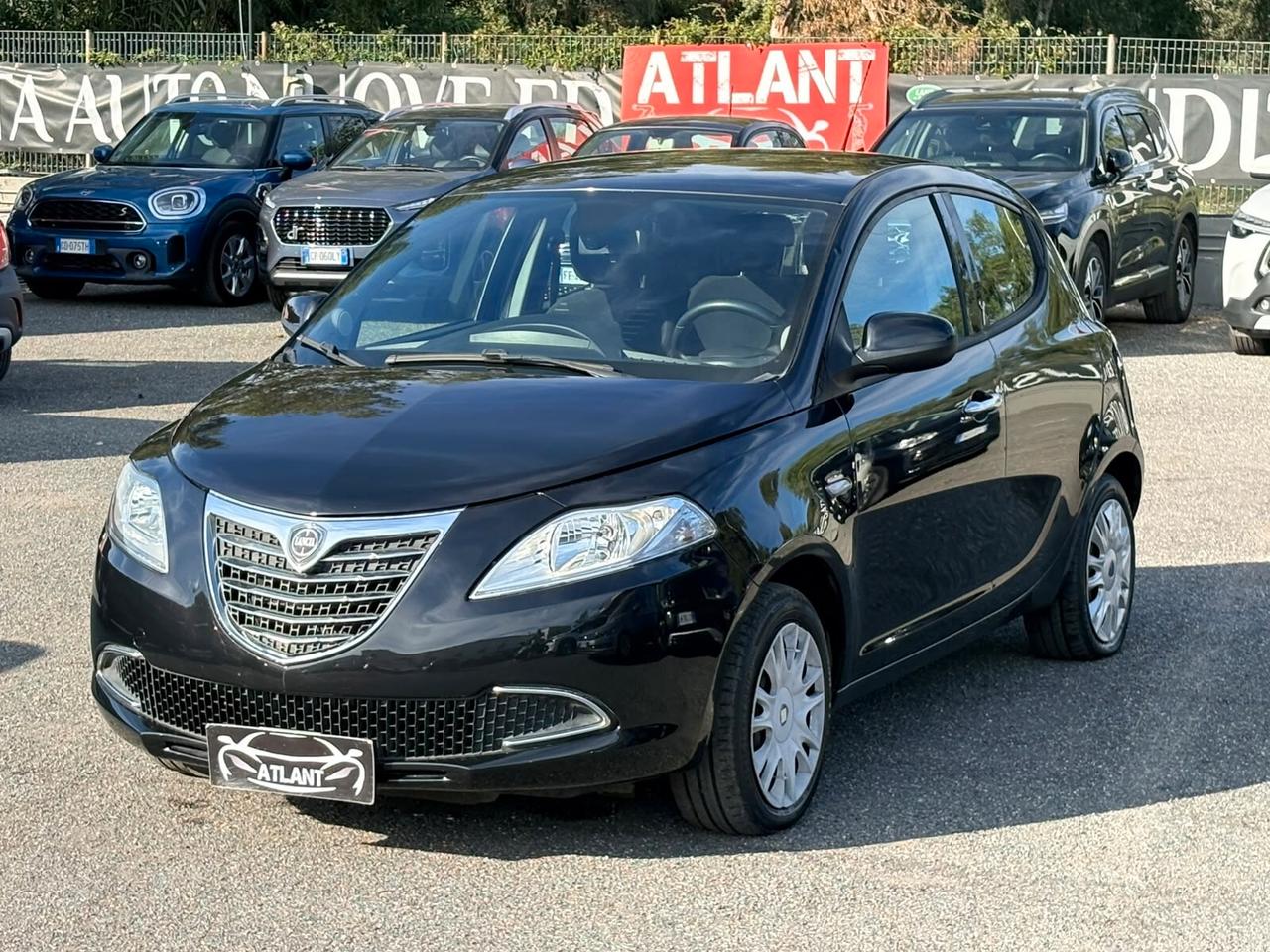 Lancia Ypsilon 1.2 69 CV 5 porte GPL Ecochic Platinum