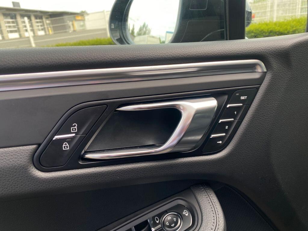 Porsche Macan 2.0 Turbo Benzina Nuovo modello 265cv