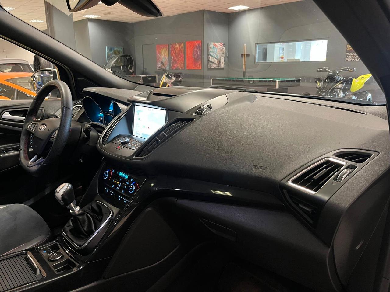 Ford Kuga 2.0 TDCI 120 CV S&S 2WD ST-Line
