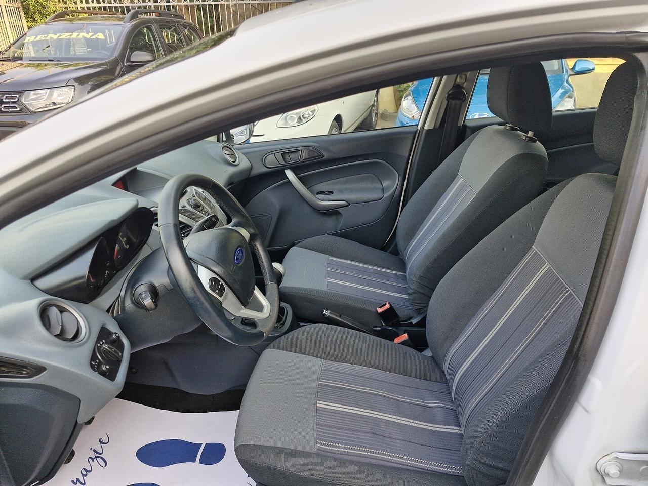 FORD FIESTA 1.4 BENZINA GPL CASA MADRE TITANIUM
