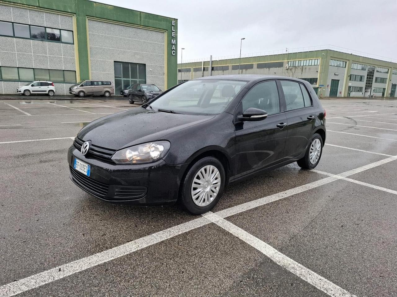 Volkswagen Golf Utilitaria