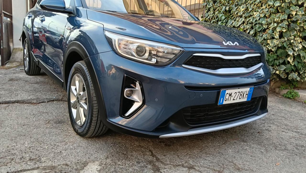 KIA STONIC 1.2 BENZ-RETROC-PREZZO PROMO!