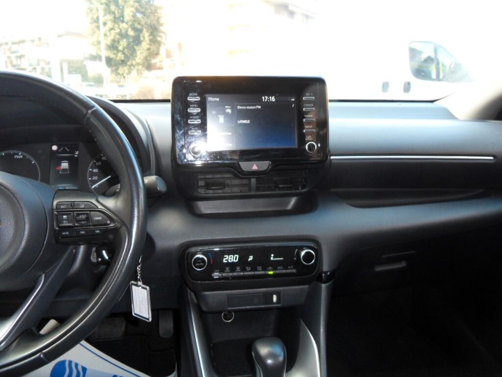Toyota Yaris 1.5 Hybrid 5 porte Business