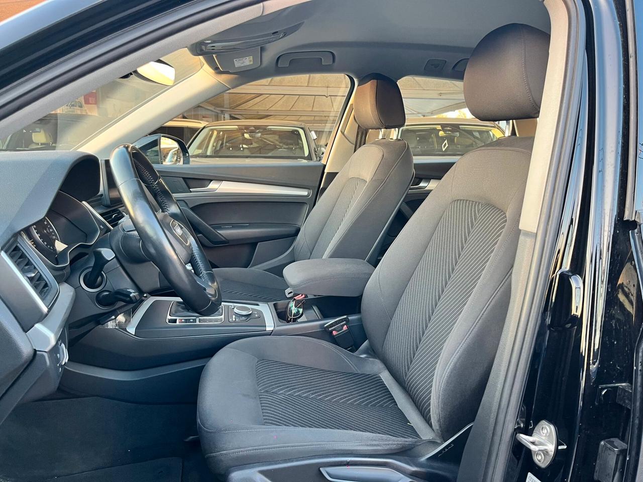 Audi Q5 2.0 TDI 150 CV Business