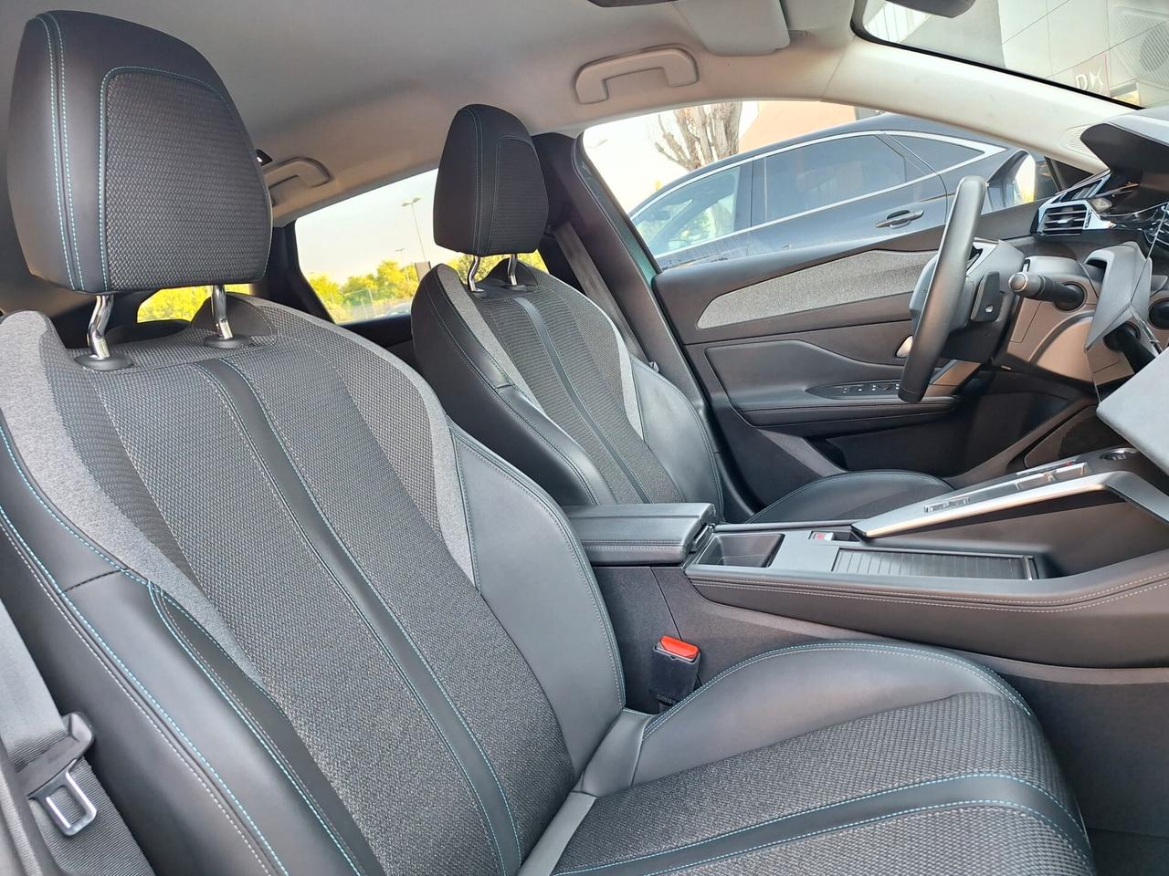 Peugeot 308 PureTech Turbo 130 S&S EAT8 Allure Pack X NEOPATENTATI UNICO PROPRIETARIO IVA ESPOSTA