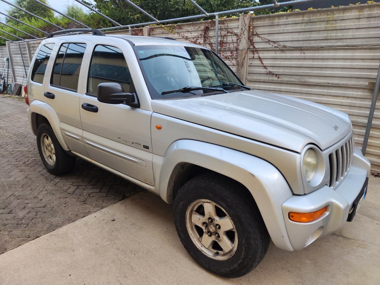 Jeep Cherokee 2.5 CRD