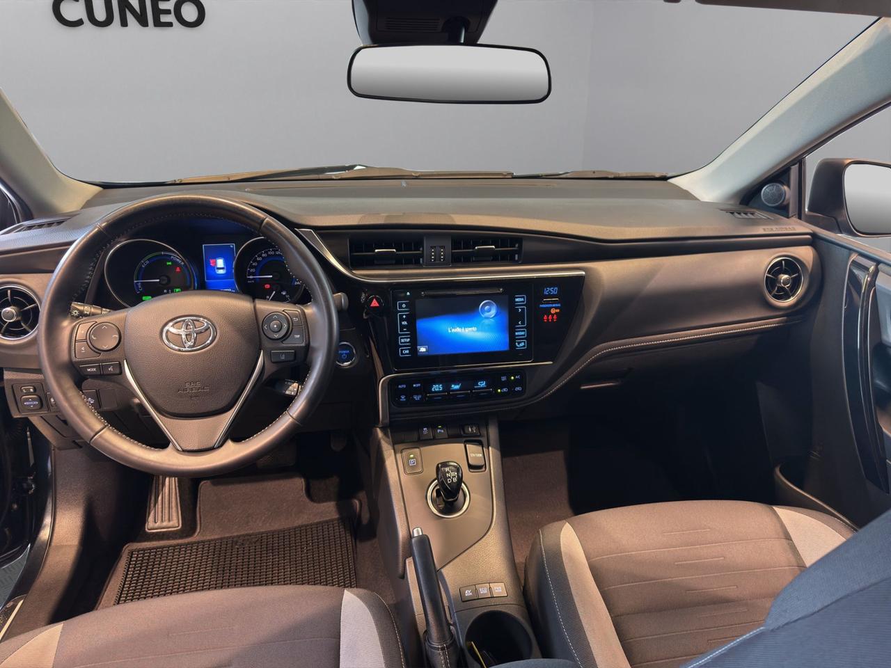 Toyota Auris Touring Sports 1.8h Active cvt