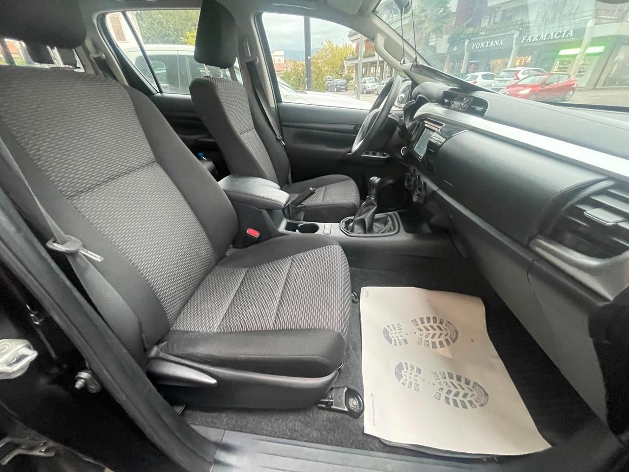 Toyota Hilux 2.4 D-4D 4WD 4 porte Double Cab Comfort