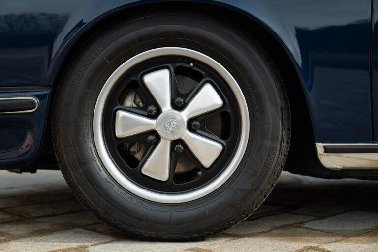 PORSCHE 911 TARGA 2.4 S “OIL KLAPPE” - RDS01342