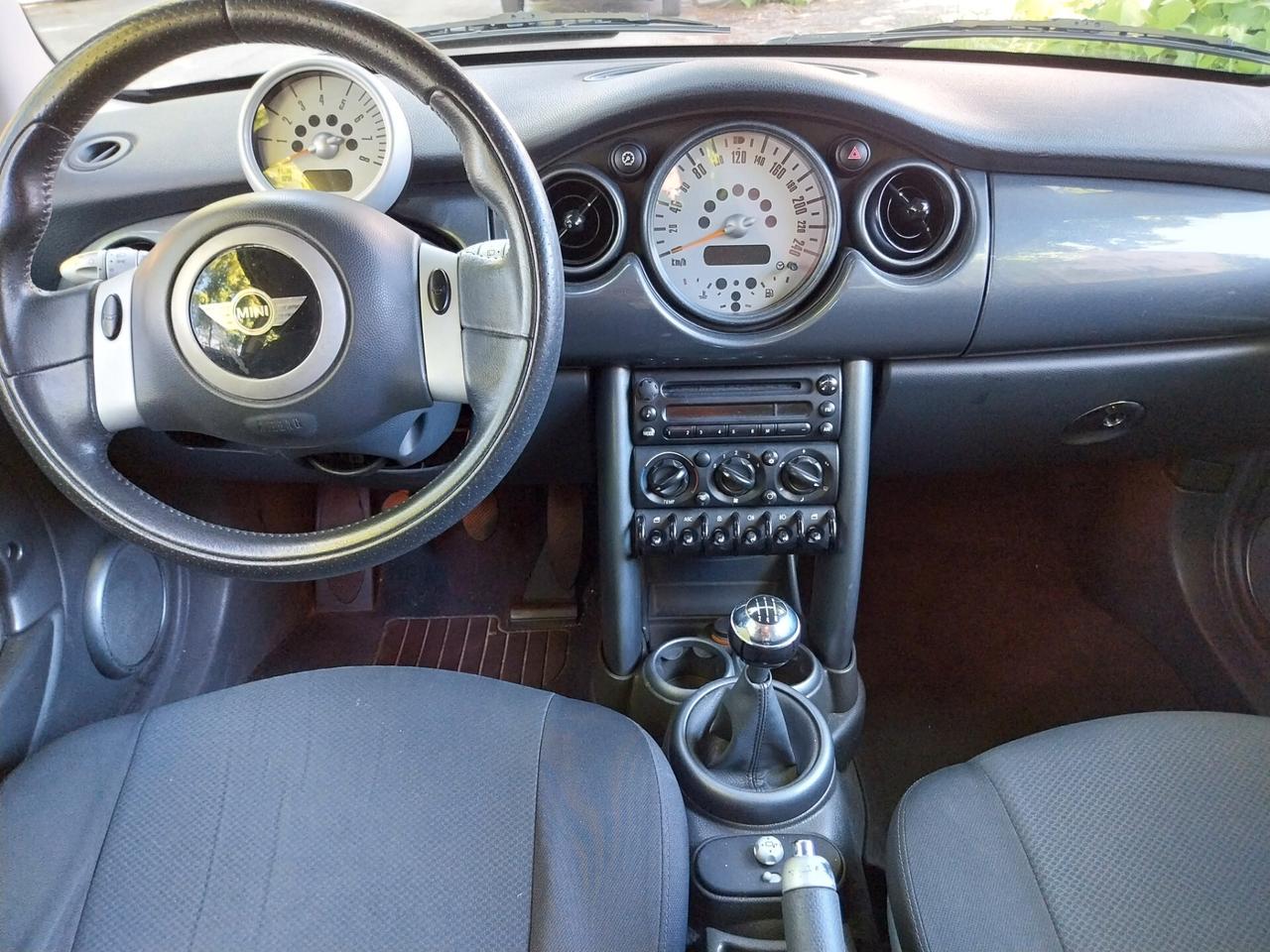 Mini Cooper 1.6