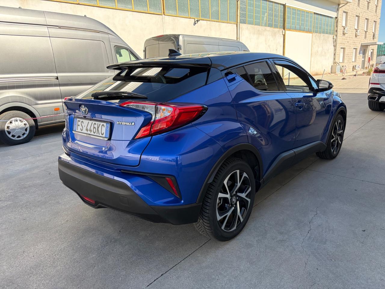 Toyota C-HR 1.8 Hybrid E-CVT Lounge