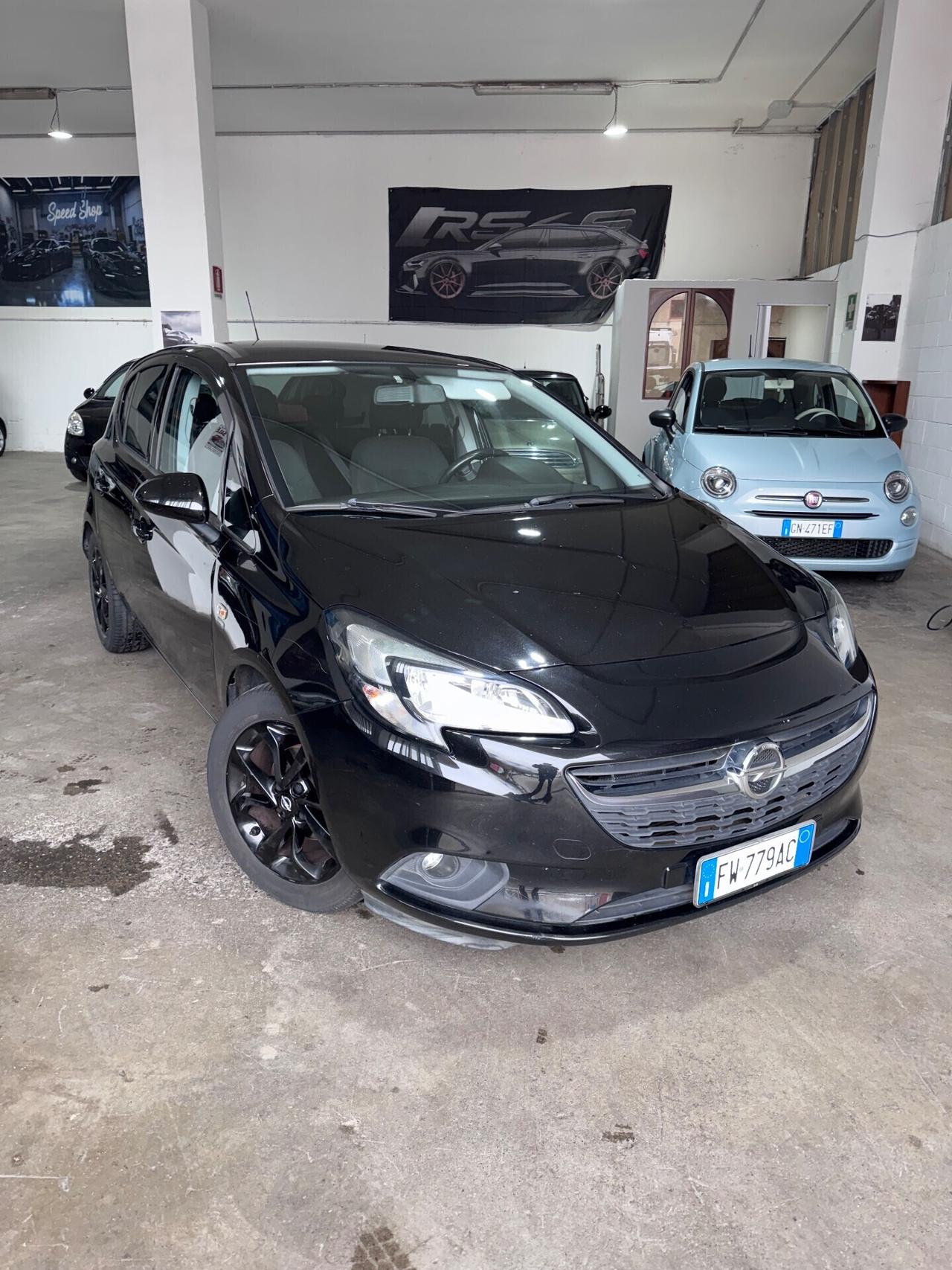 Opel Corsa 1.2 5 porte Black Edition