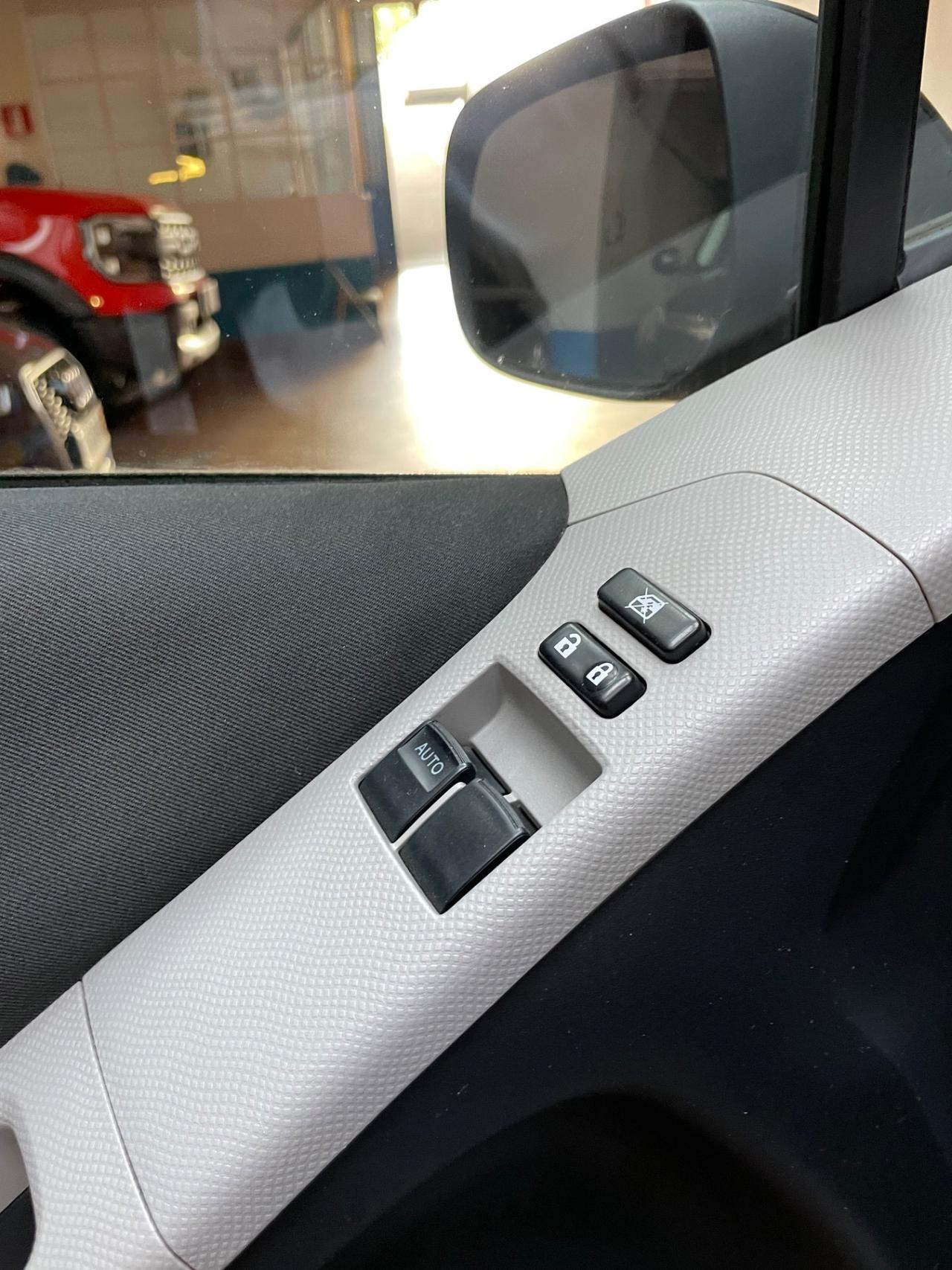 Toyota Yaris 1.0 Neopatentati Euro 5