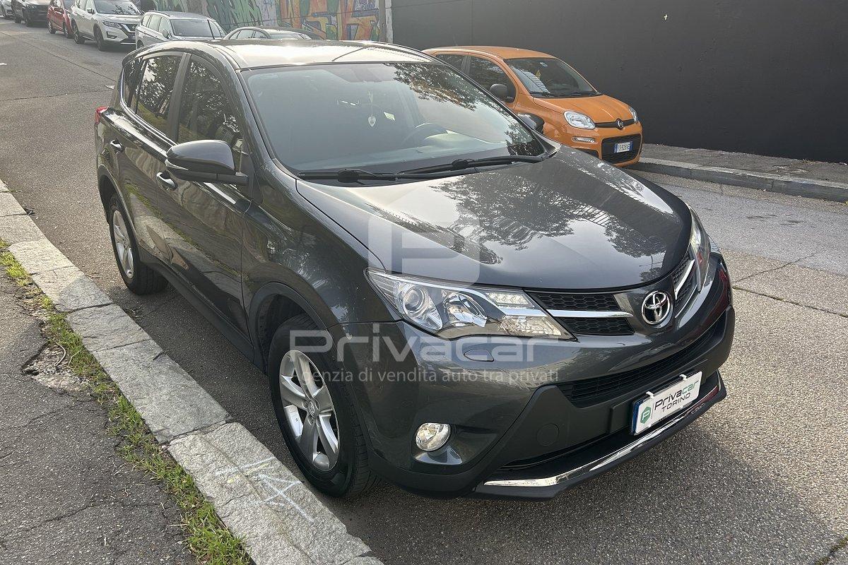 TOYOTA RAV4 2.0 D-4D 2WD Active
