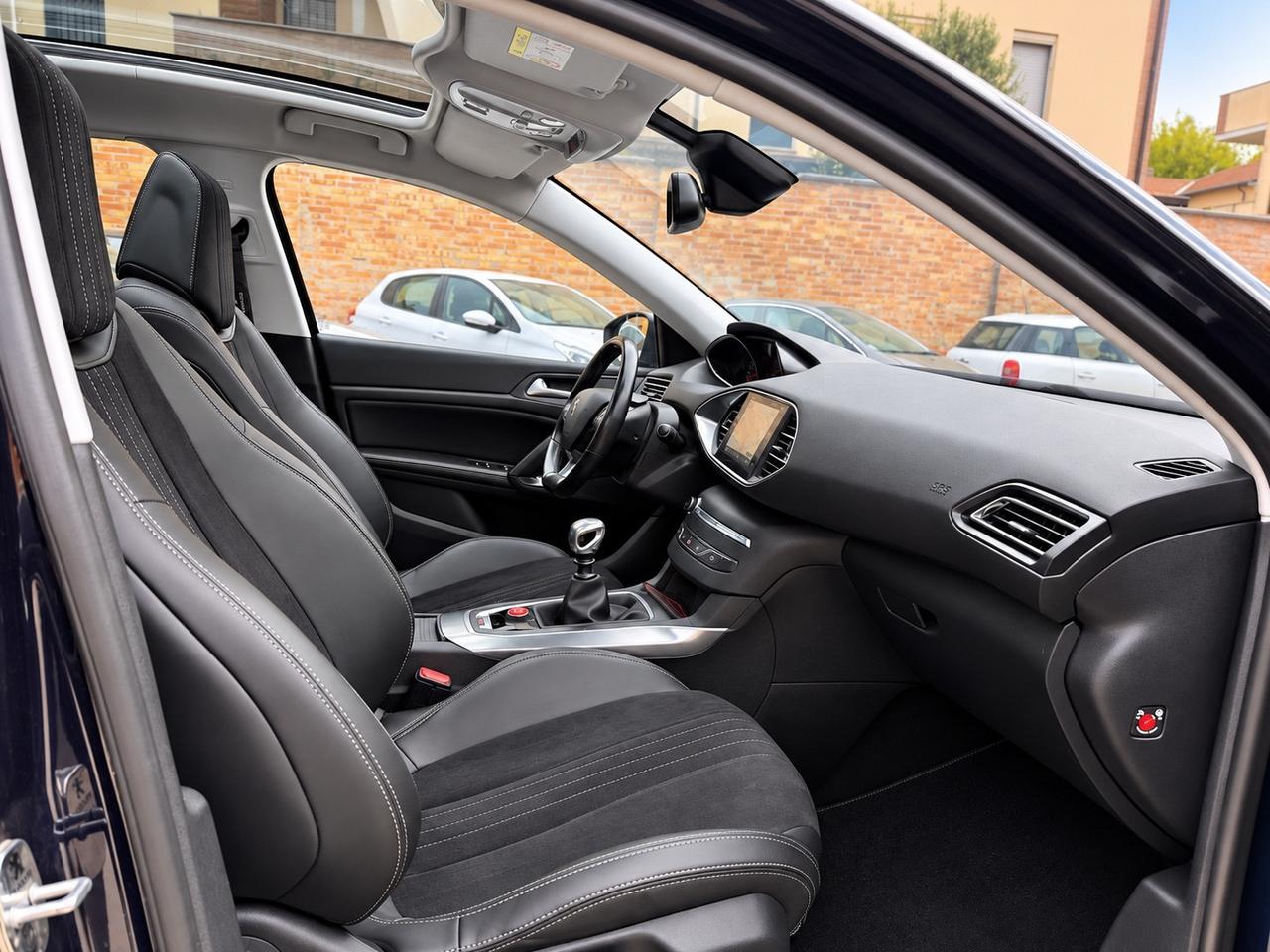 Peugeot 308 1.6 e-HDi 115 CV Stop&Start Business