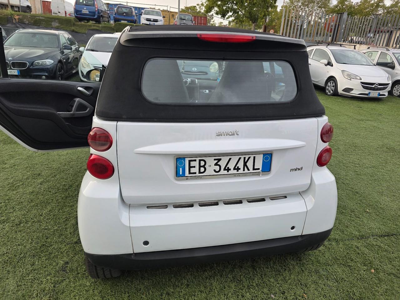 Smart ForTwo 1000 62 kW cabrio Neopatentati