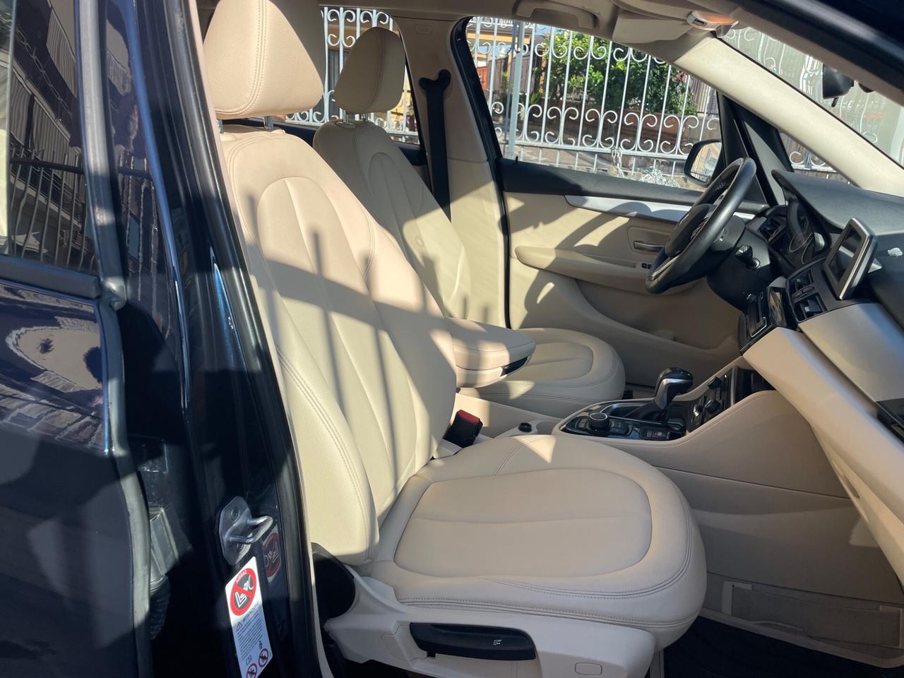 Bmw 2er Active Tourer 218d Luxury