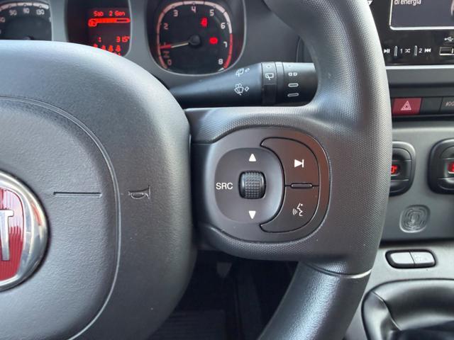 FIAT Panda 1.0 HYBRID CITY LIFE+CLIMATRONIC+SCHERMO+5POSTI