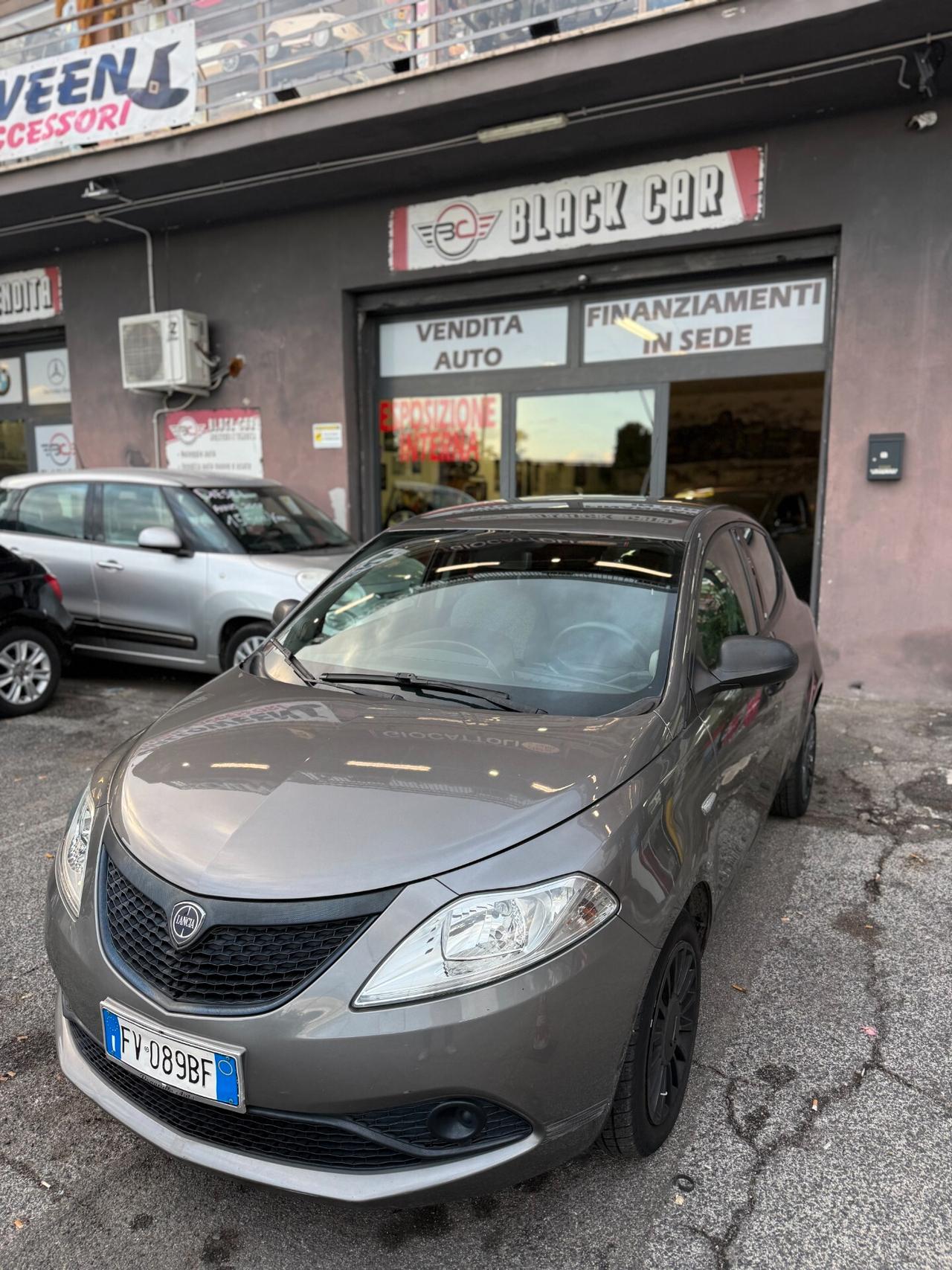 Lancia Ypsilon 1.2 69 CV 5 porte GPL Ecochic Gold