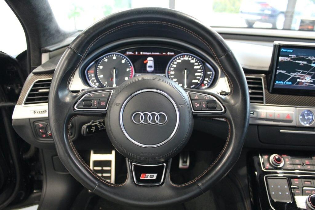 Audi A8 S8 4.0 TFSI quattro tiptronic plus CARBON