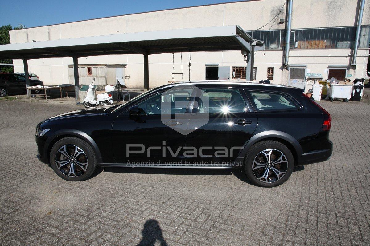 VOLVO V90 Cross Country B4 (d) AWD automatico Plus