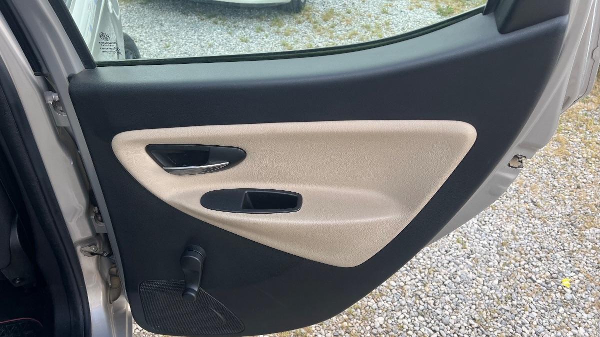 LANCIA - Ypsilon 1.3 mjt Gold c/CL s&s 95cv