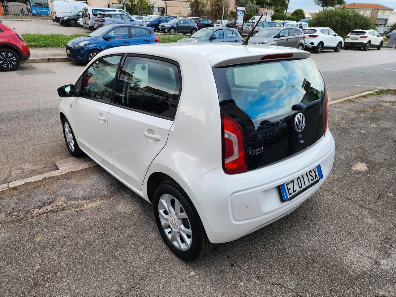 Volkswagen up! 1.0 5p. move