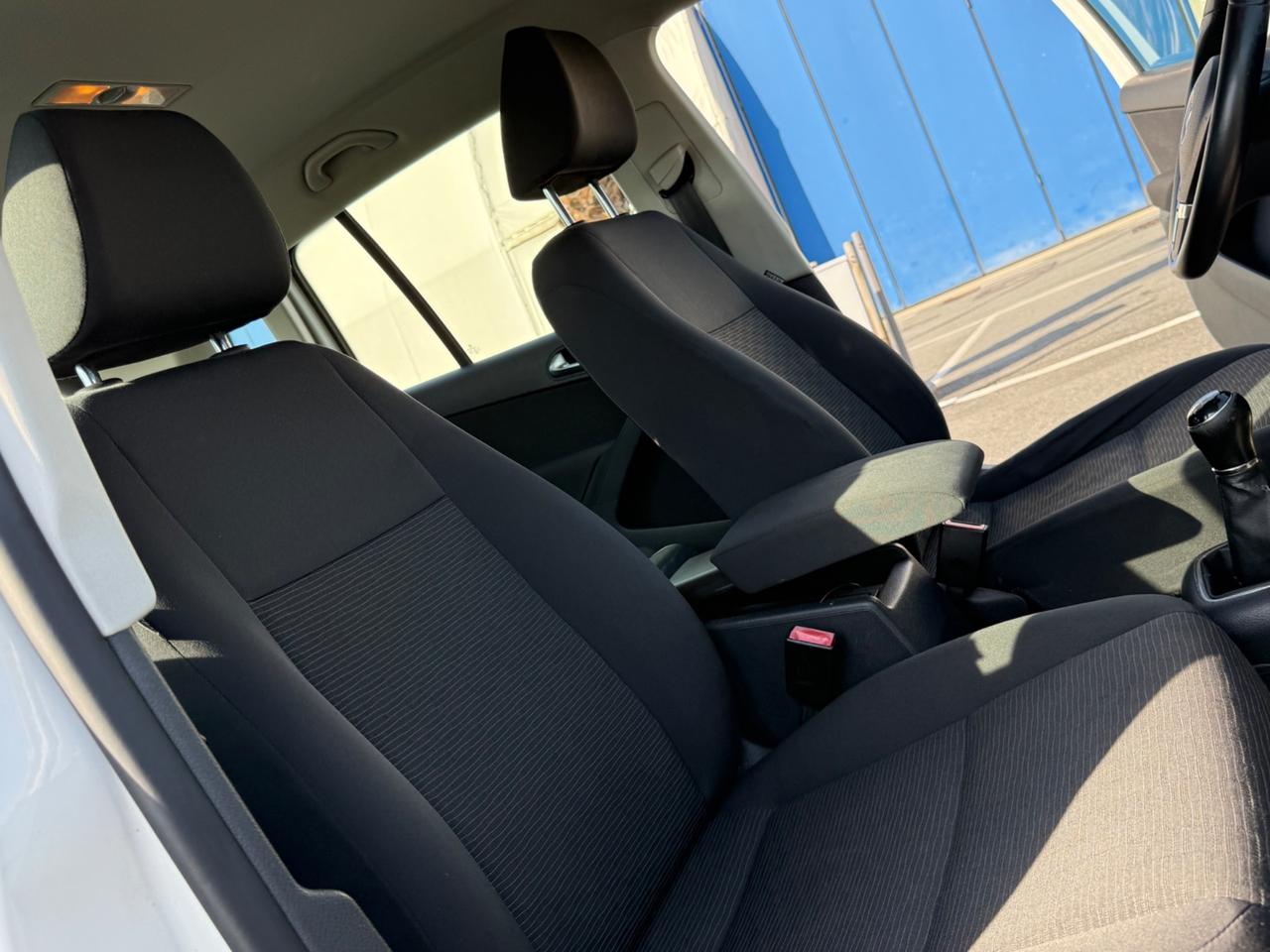 Volkswagen Tiguan 2.0 TDI 140 CV Sport-PERMUTABILE