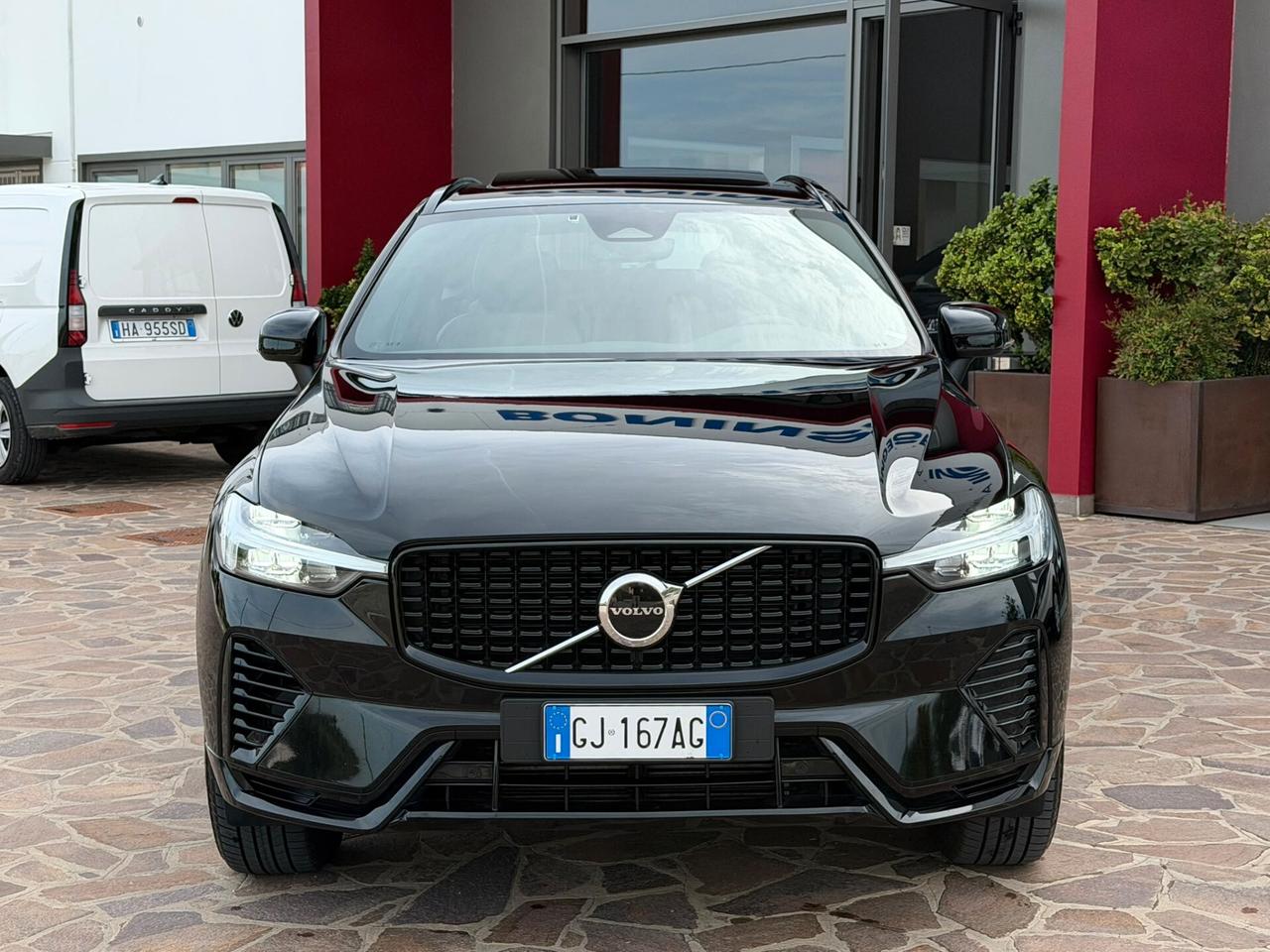 Volvo XC 60 2.0 T6 Recharge phev AWD R-design