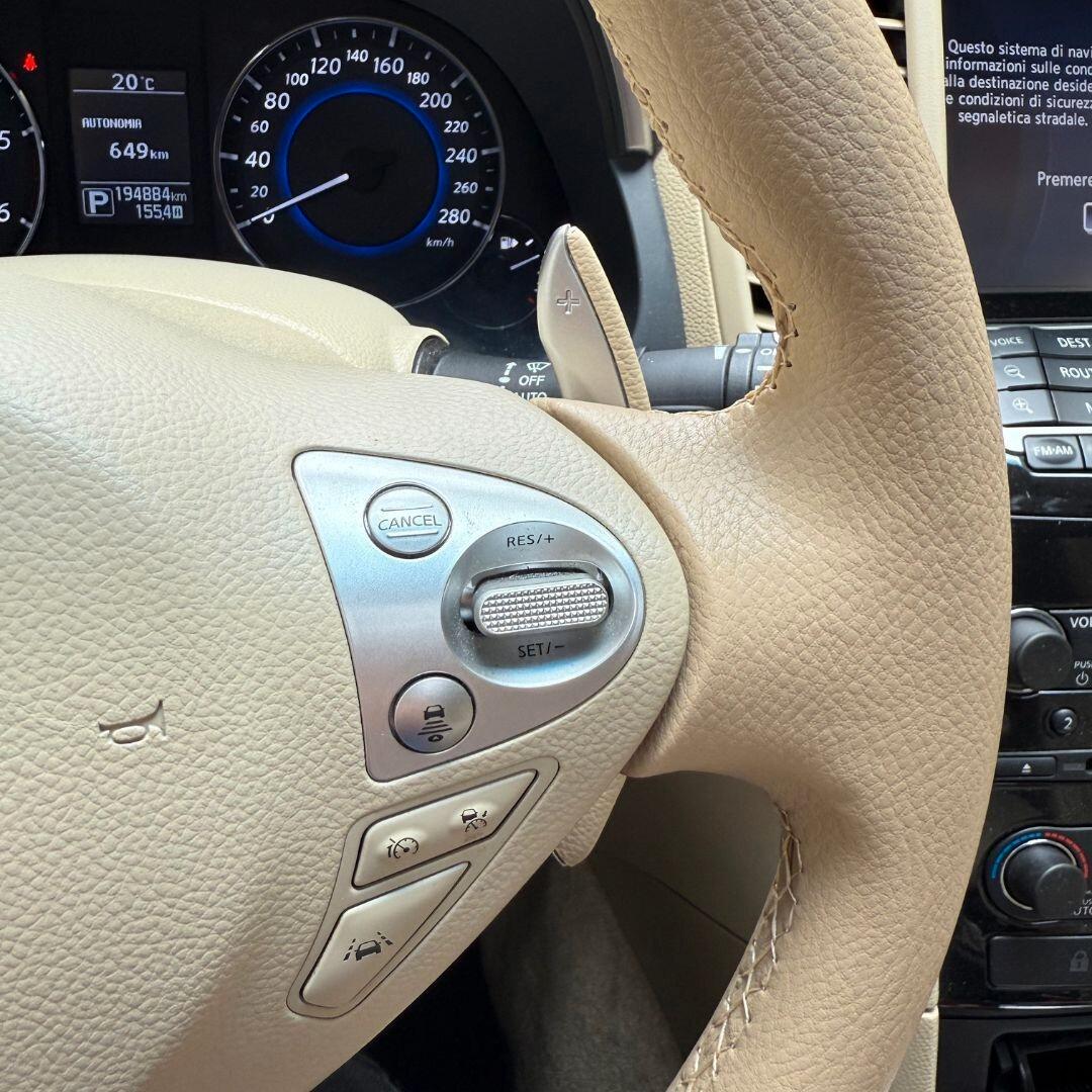 Infiniti QX70 3.0 diesel V6 AT GT Premium