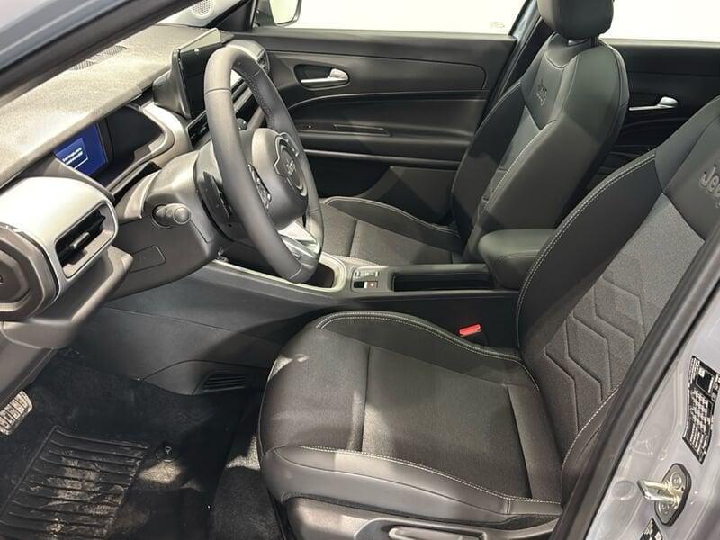 Jeep Avenger e-Hybrid Avenger 1.2 Turbo MHEV Altitude Tech & Sky