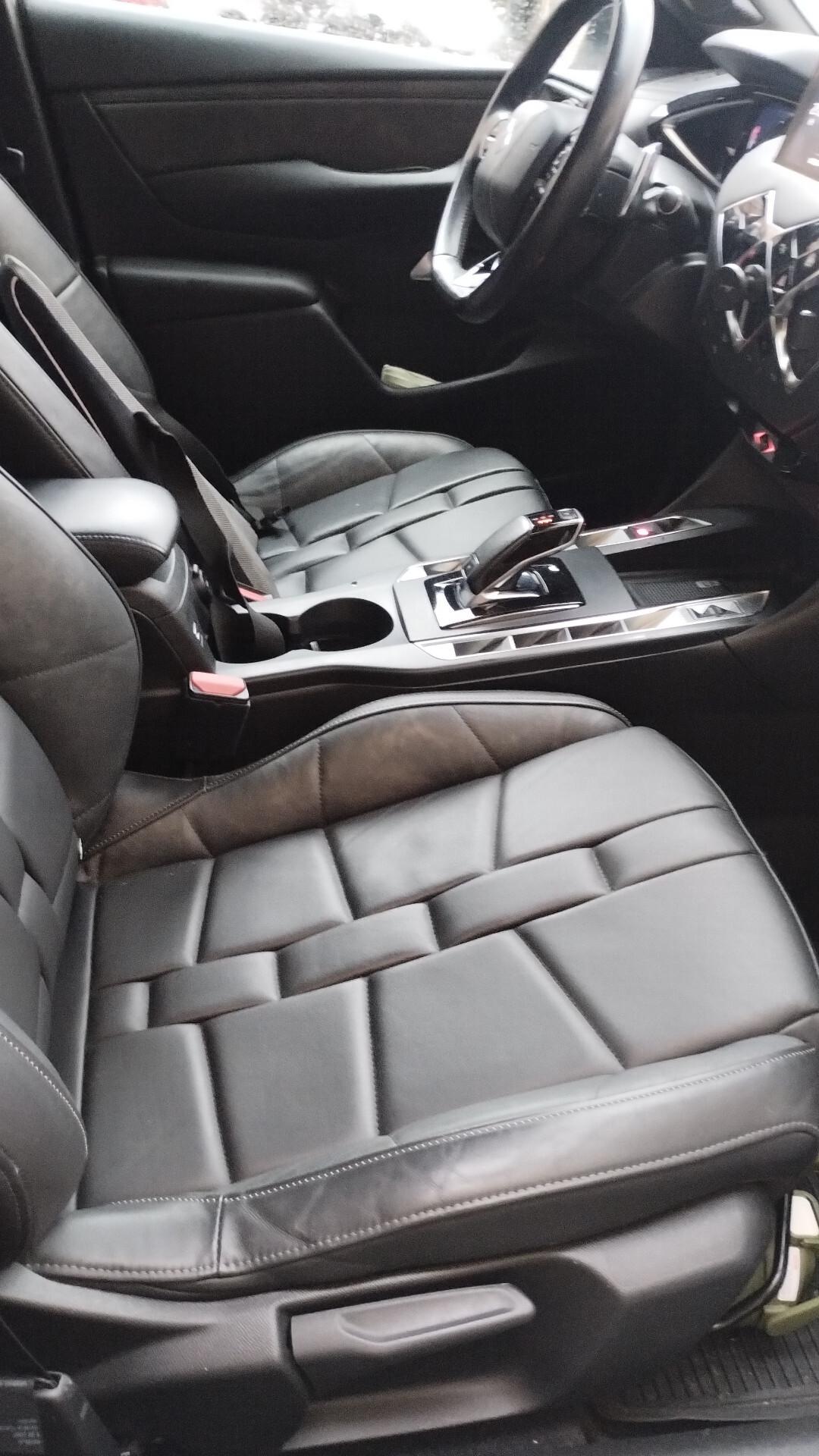 Ds DS3 3 Crossback BlueHDi 130 aut. Performance Line