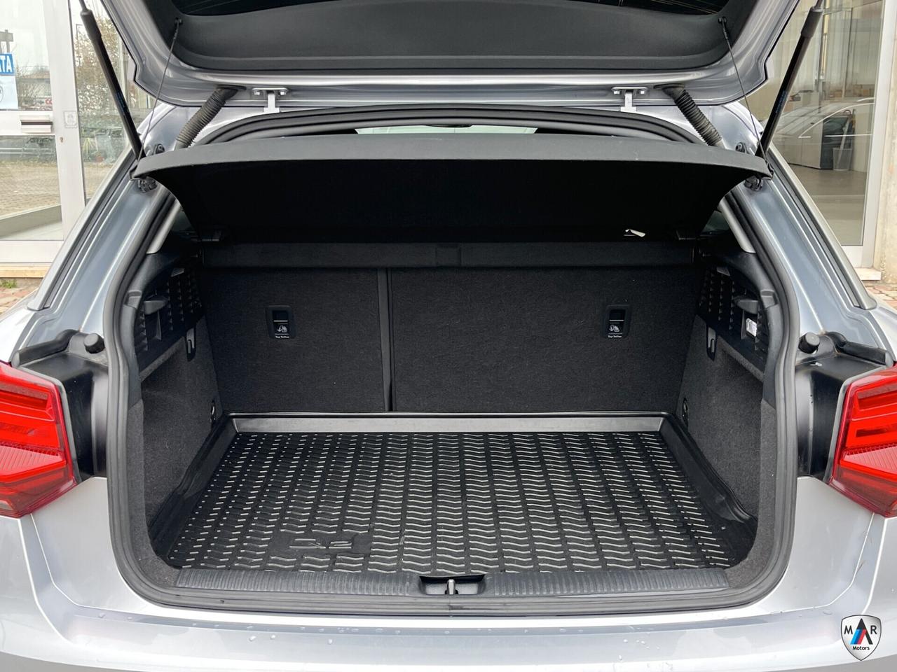 Audi Q2 30 TFSI S tronic Business