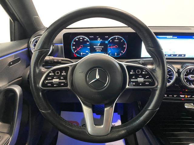 MERCEDES-BENZ A 220 d Automatic Premium