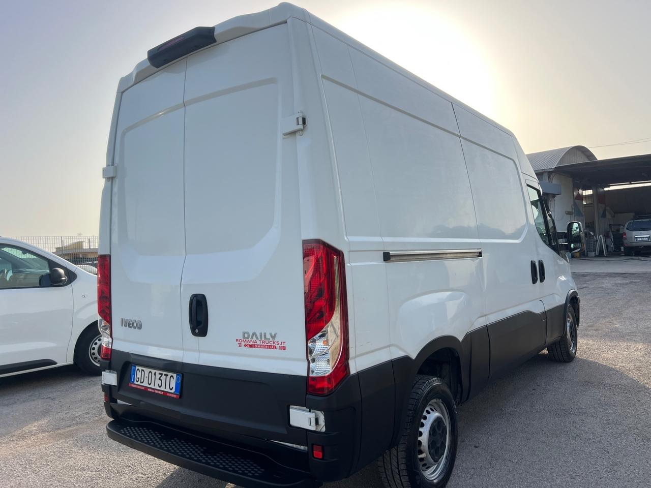 Iveco Daily 35S12 2.3