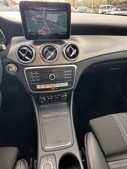 Mercedes-benz GLA 200 d Automatic Sport 2020 136CV
