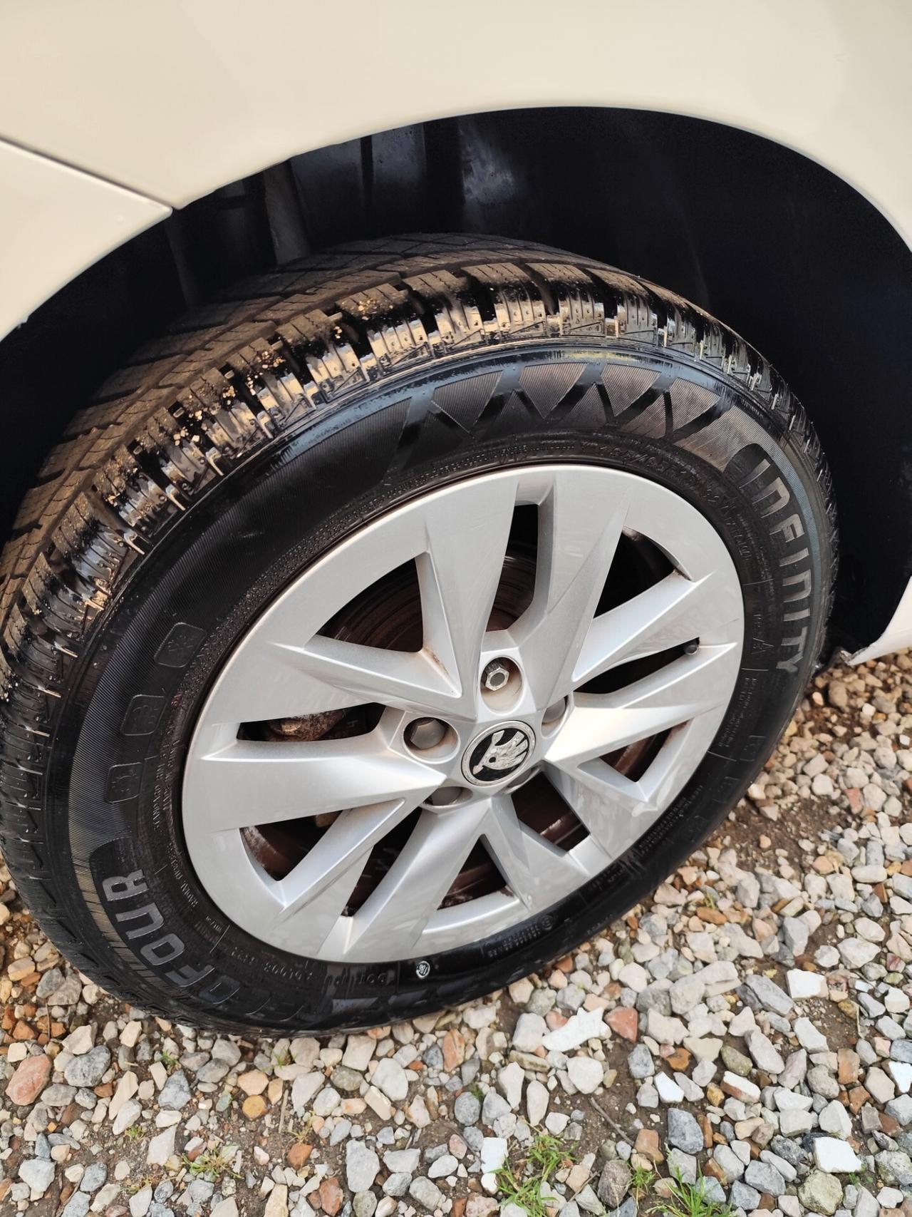 Skoda Fabia 1.0 MPI 80 CV Style