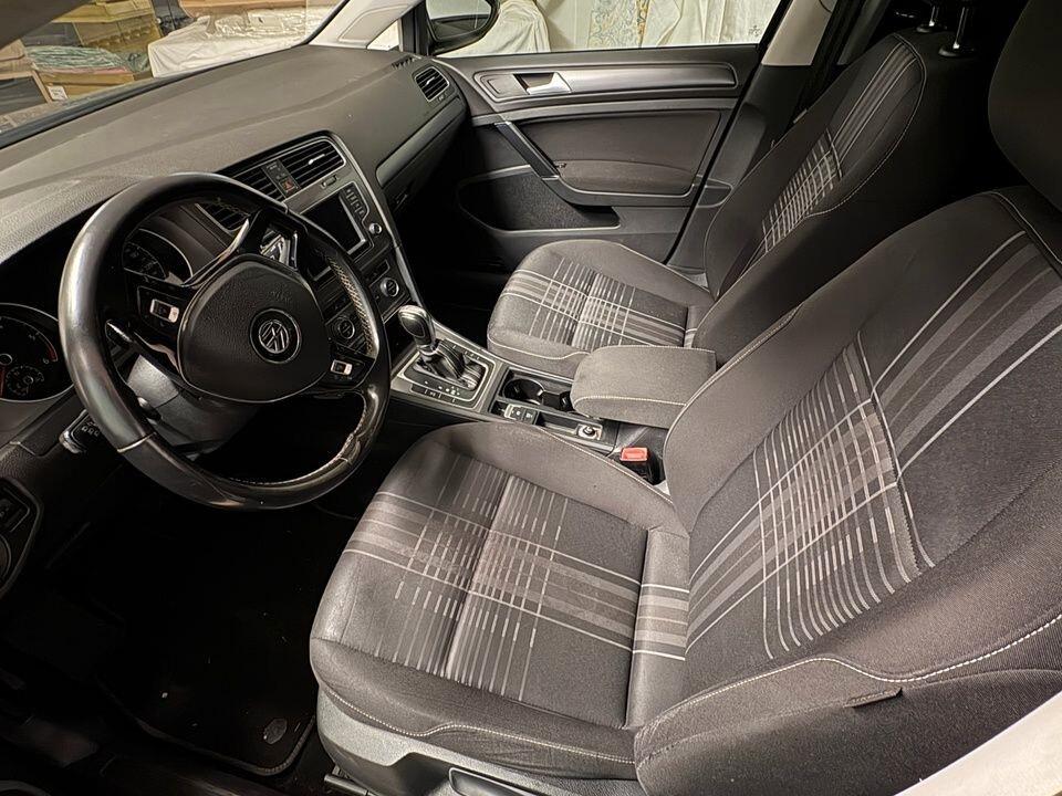 Volkswagen Golf Business 1.6 TDI DSG 5p. Comfortline BlueMotion Tech.