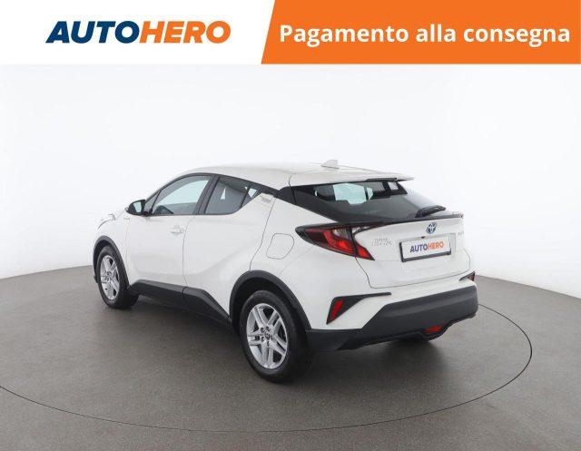 TOYOTA C-HR 1.8 Hybrid E-CVT Business