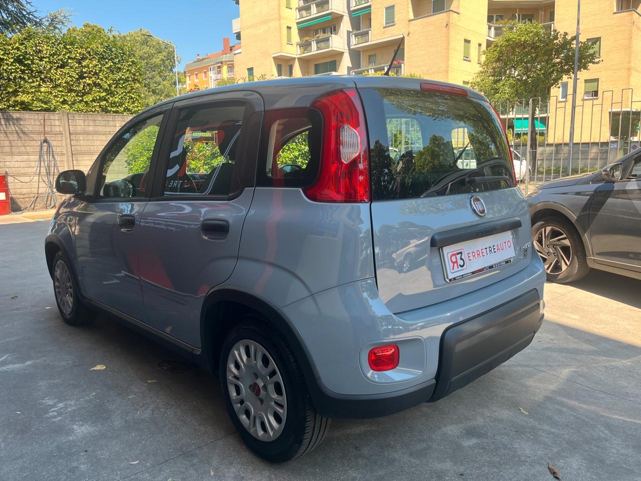 FIAT PANDA 1.0 FIREFLY HYBRID 70CV - NESSUN VINCOLO FINANZIARIO - 5 POSTI, RUOTA DI SCORTA, FENDINEBBIA..