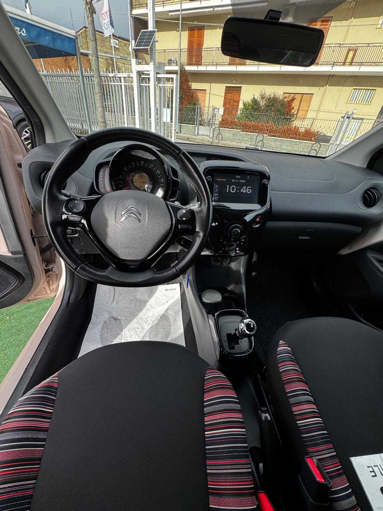 Citroen C1 VTi 72 ETG 5 porte Shine